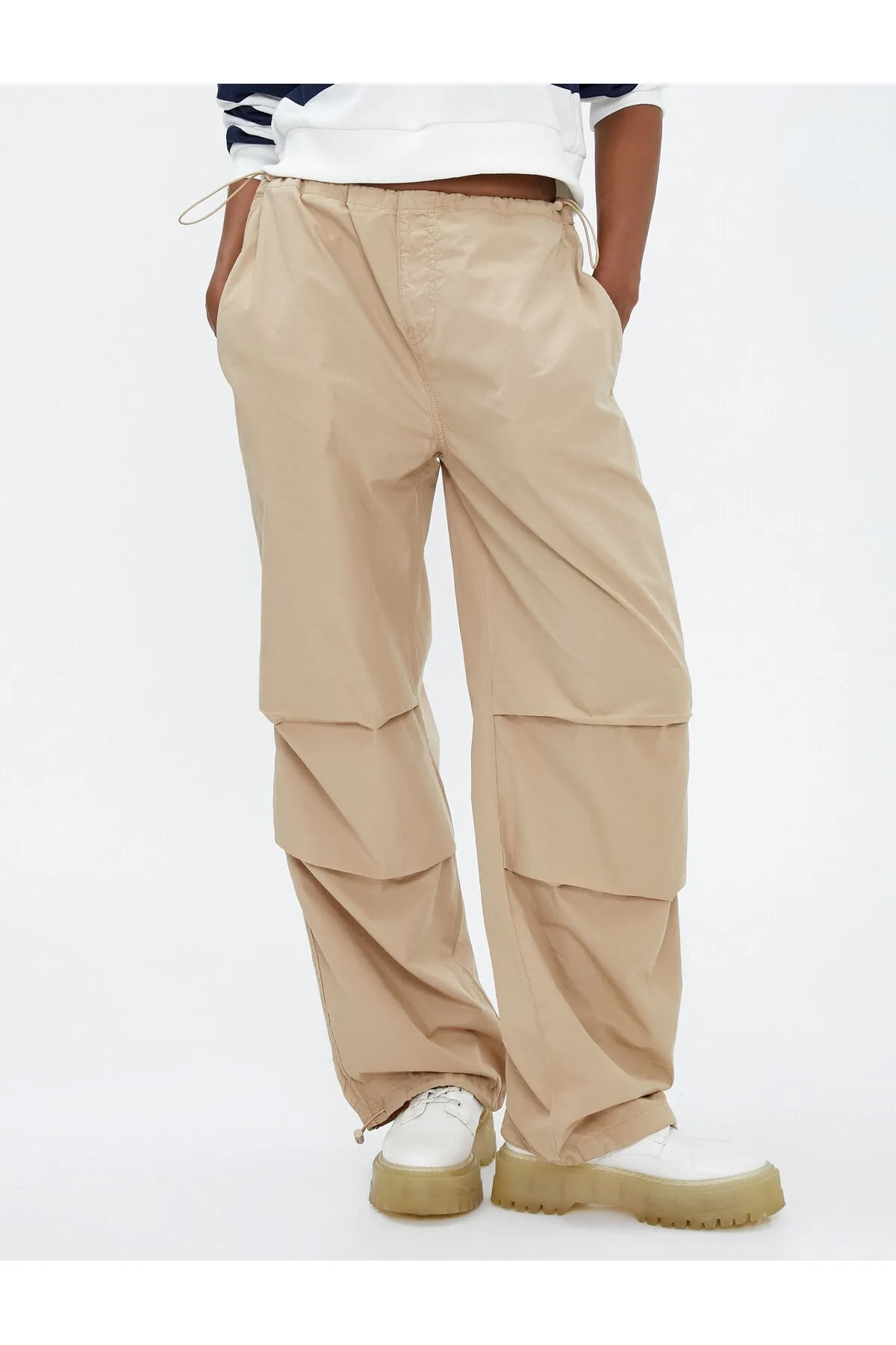 Koton  Fallschirmhose mit Tasche und elastischem Stopper aus Baumwolle