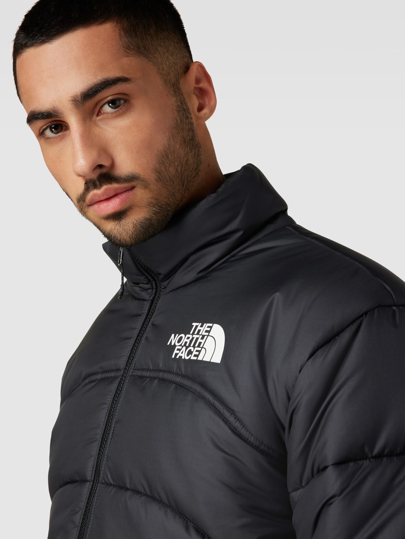 Steppjacke mit Reißverschlusstaschen in schwarz