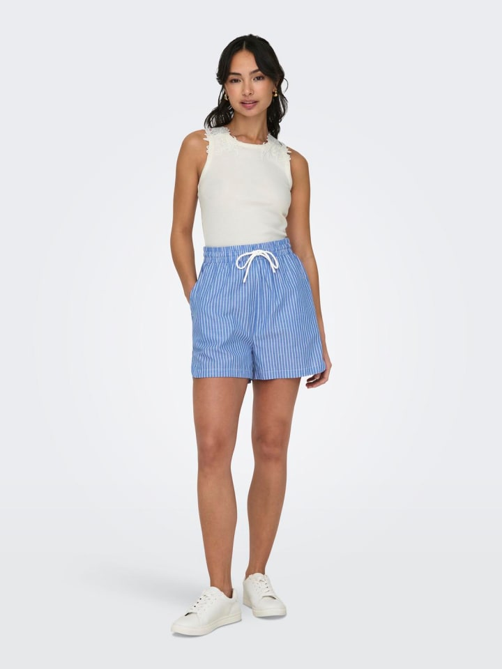 ONLY Legere Bermuda Shorts mit Nadelstreifen Design in Blau günstig kaufen S