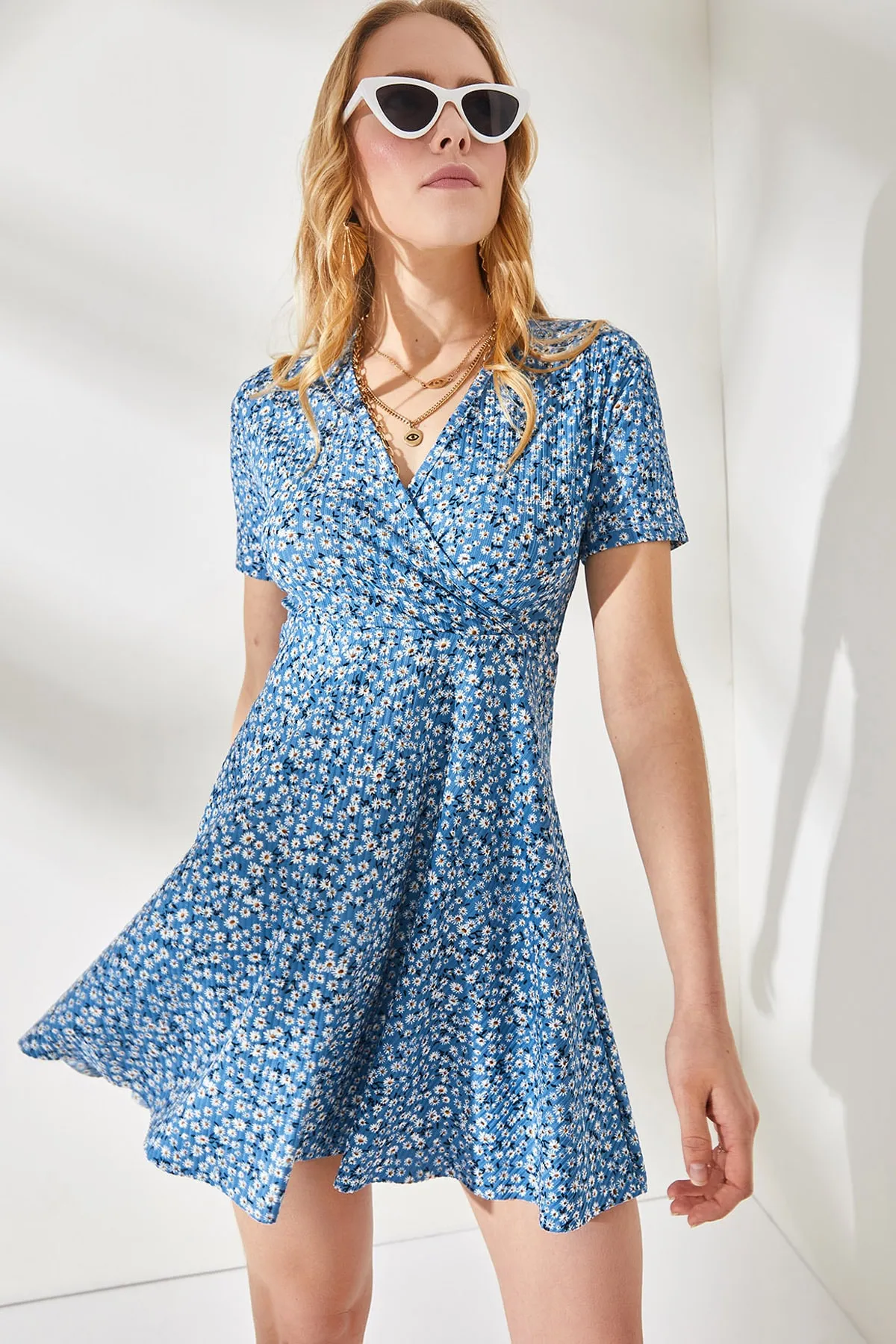 Olalook  Damen Indigo Little Daisy Zweireihiges, ausgestelltes Kleid mit Kragen ELB-19001846