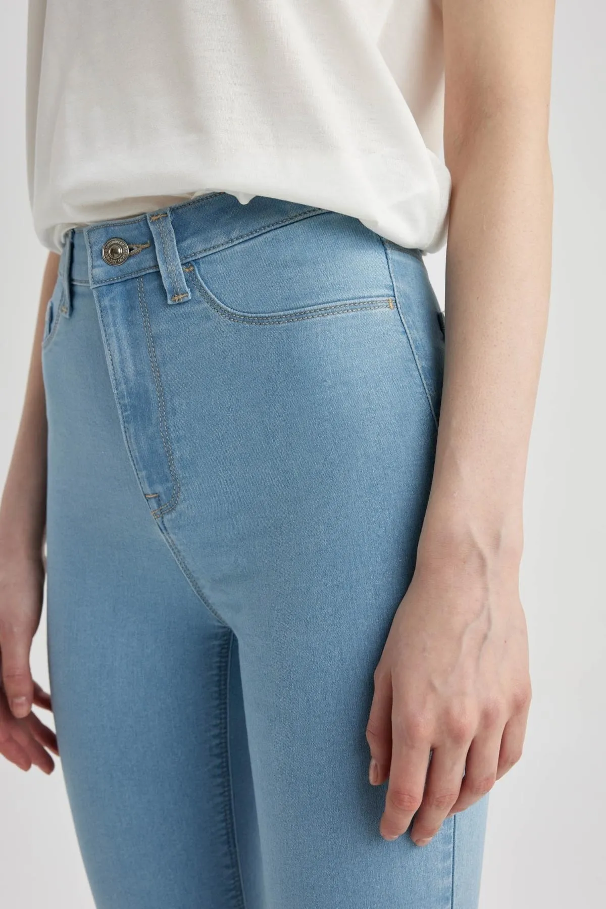 DeFacto  Super Skinny Jegging Fit Jeanshose mit hoher Taille
