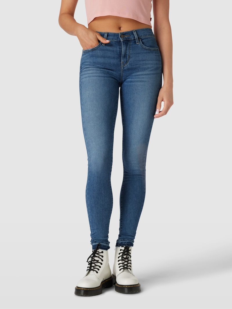 Jeans mit ausgefransten Beinabschlüssen Modell '710' in jeans