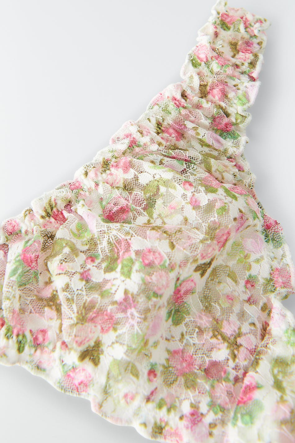 Eva lace string