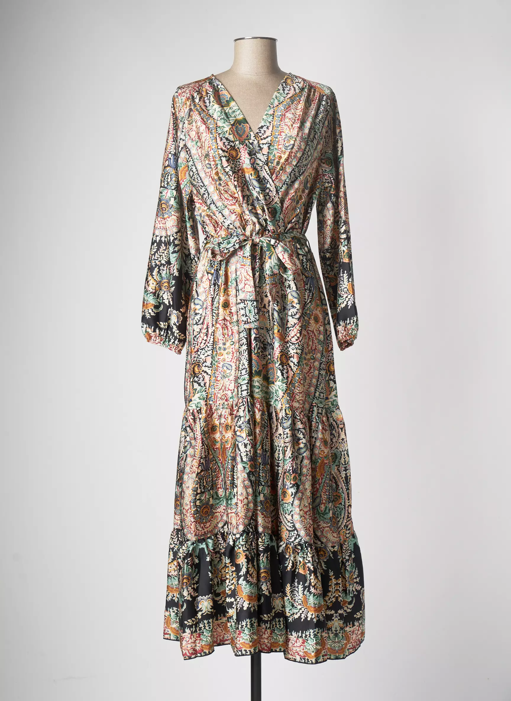 Millenium Robes Longues Femme couleur noir