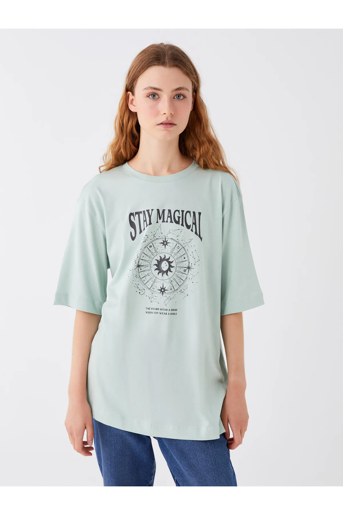LC Waikiki  Bedruckte, kurzärmlige Oversize-Damentunika mit Rundhalsausschnitt