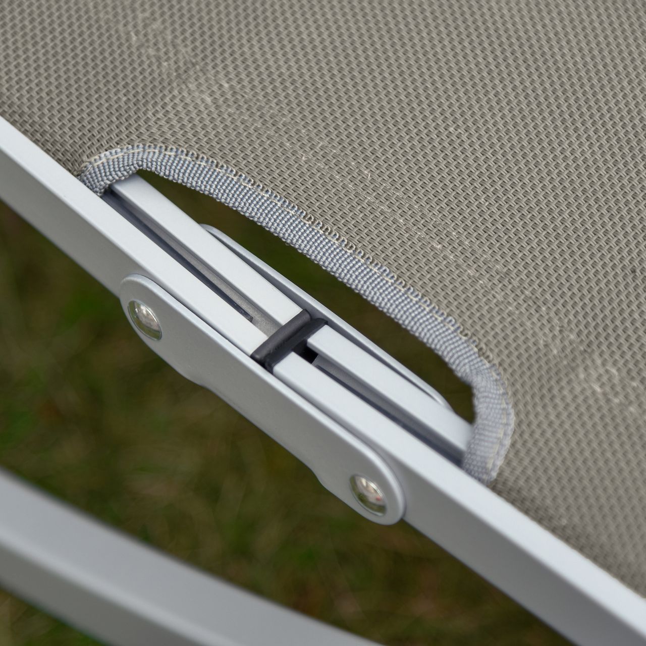 Outsunny 2er Set Sonnenliege Gartenliegen Stoffliege Relaxliege ergonomisch Aluminium Texteline Hellgrau 165 x 61 x 63 cm