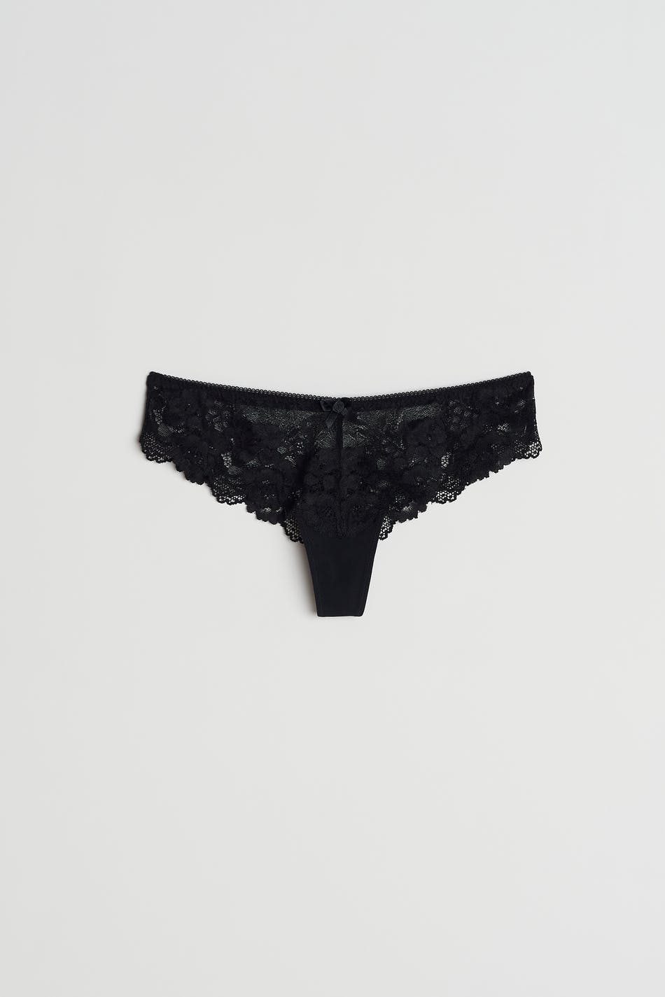 Lace string