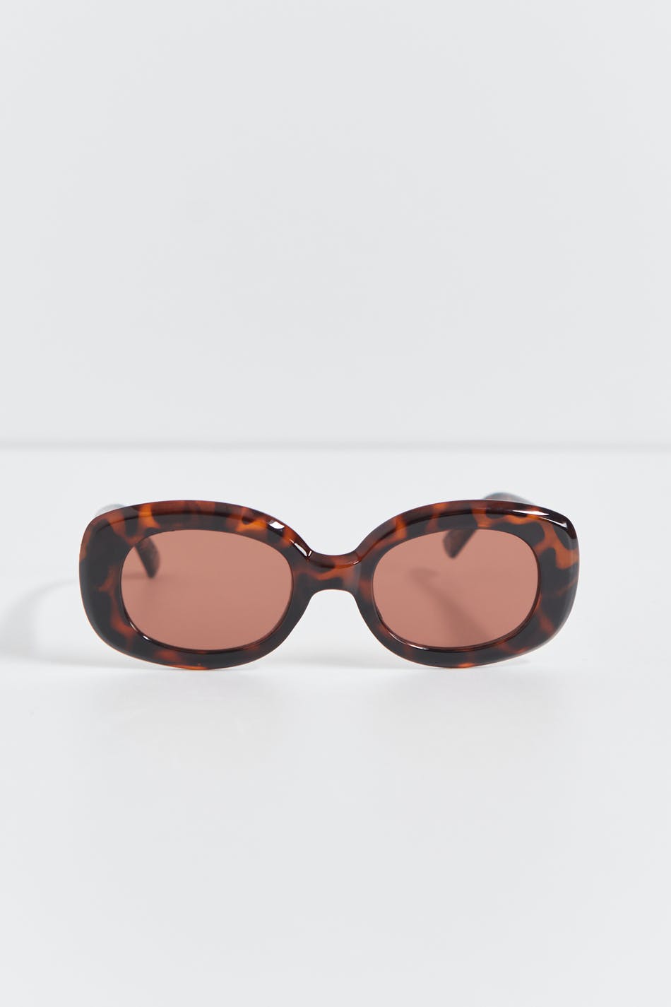 Oval sunglasses