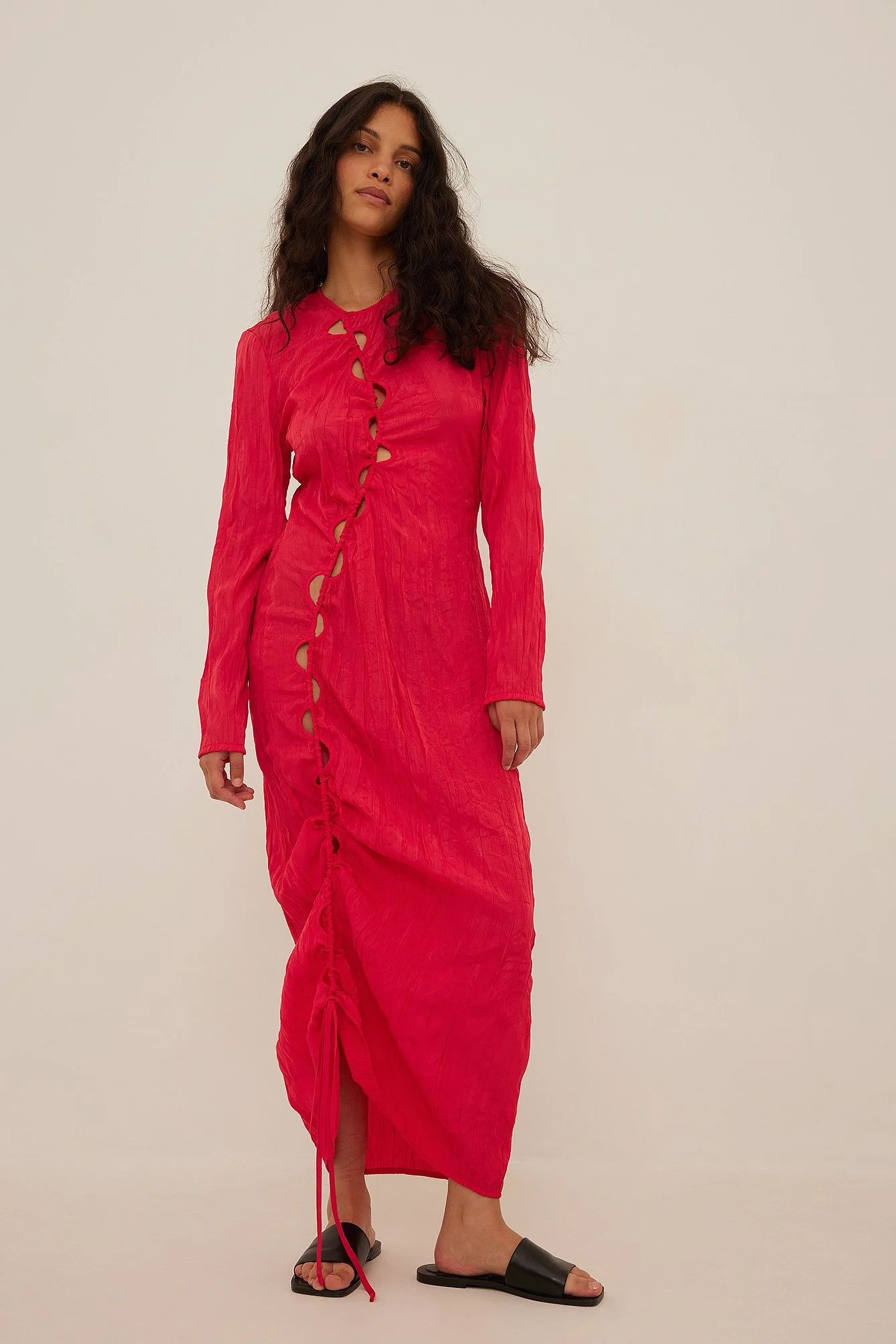 Maxikleid mit Lochdetails