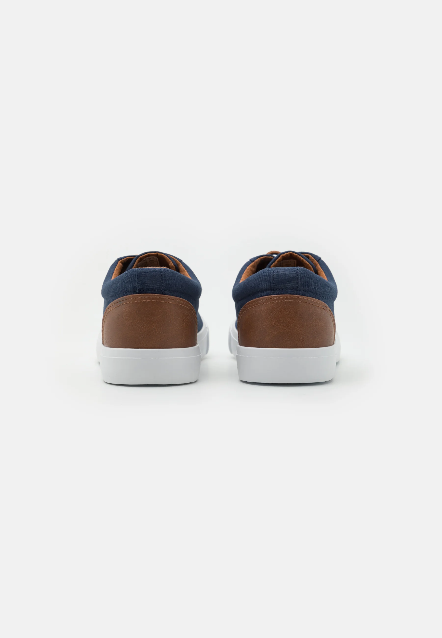 Zapatillas bajas Pier One