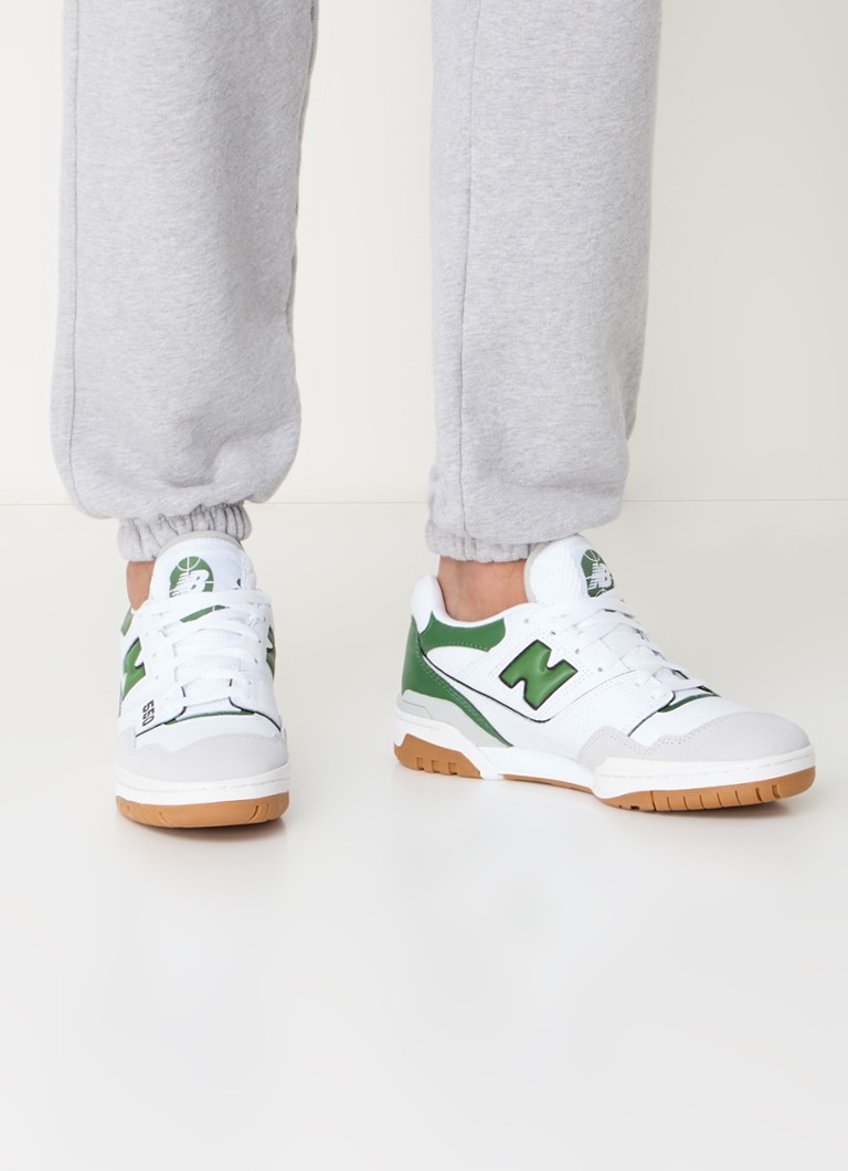 Δερμάτινα αθλητικά παπούτσια New Balance 550 με σουέτ λεπτομέρειες