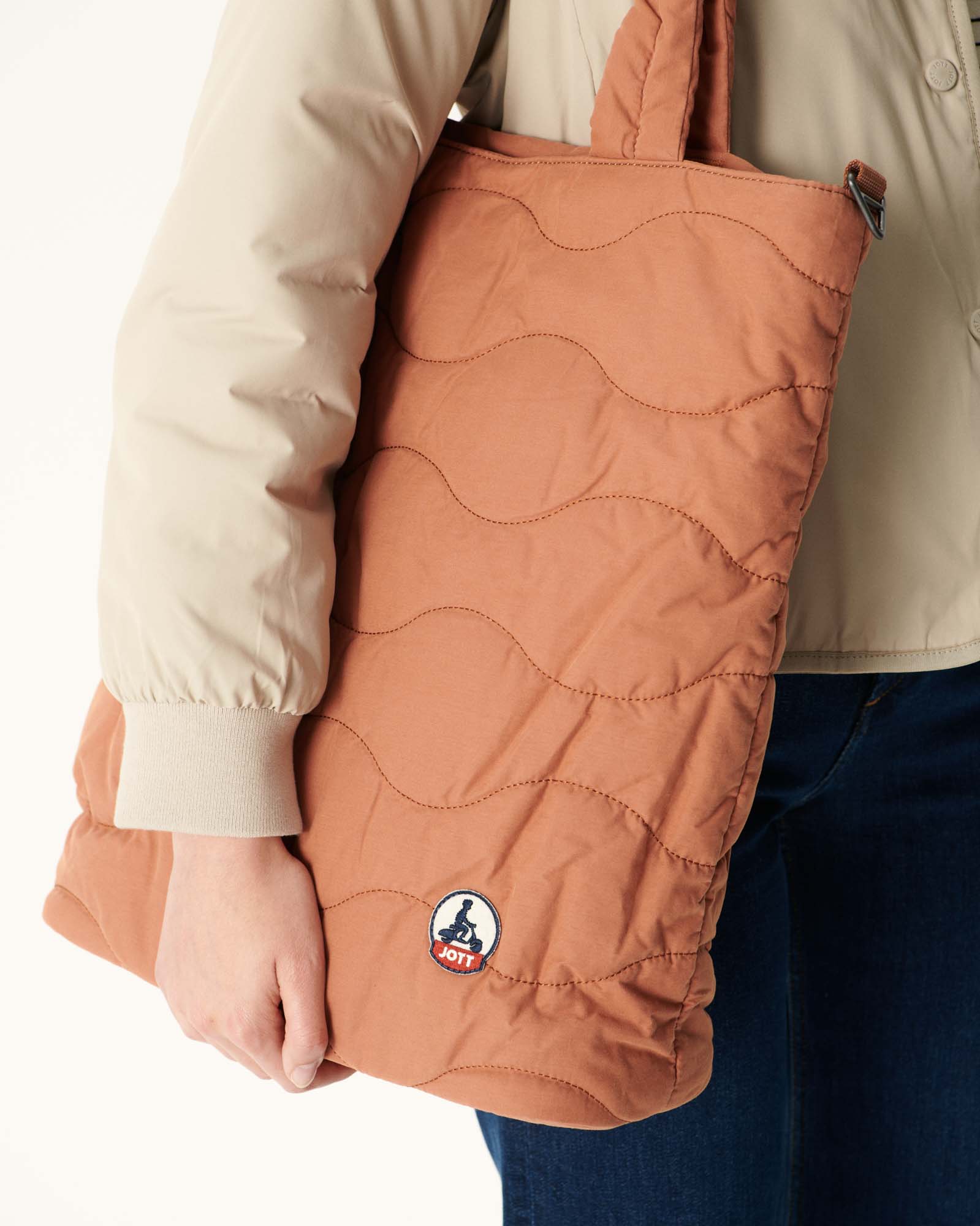 Maxi tote-bag en coton matelassé Camel Aponi