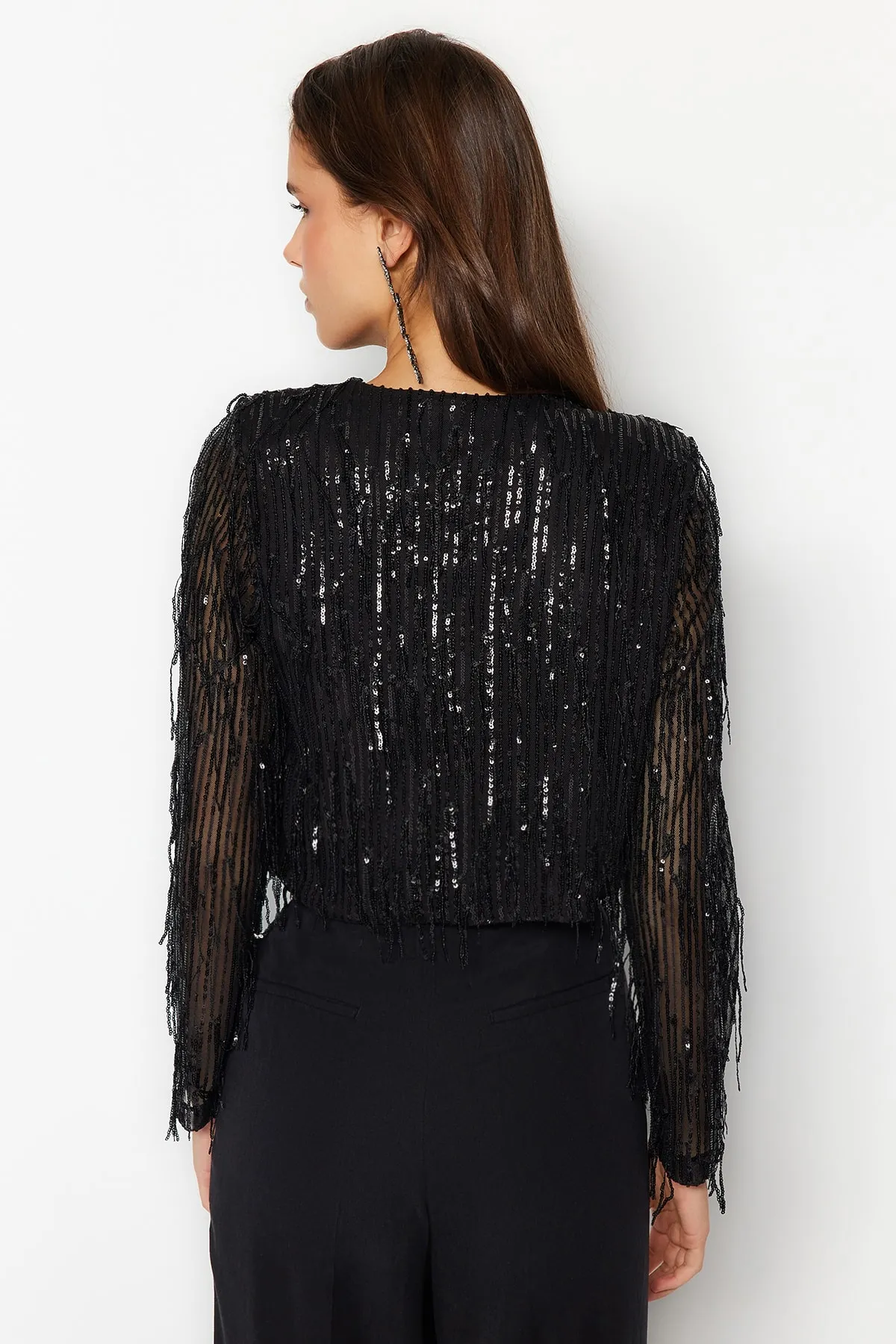 Trendyol Collection  Schwarze gefütterte Jacke mit Glitzerpailletten TPRSS23CE00017