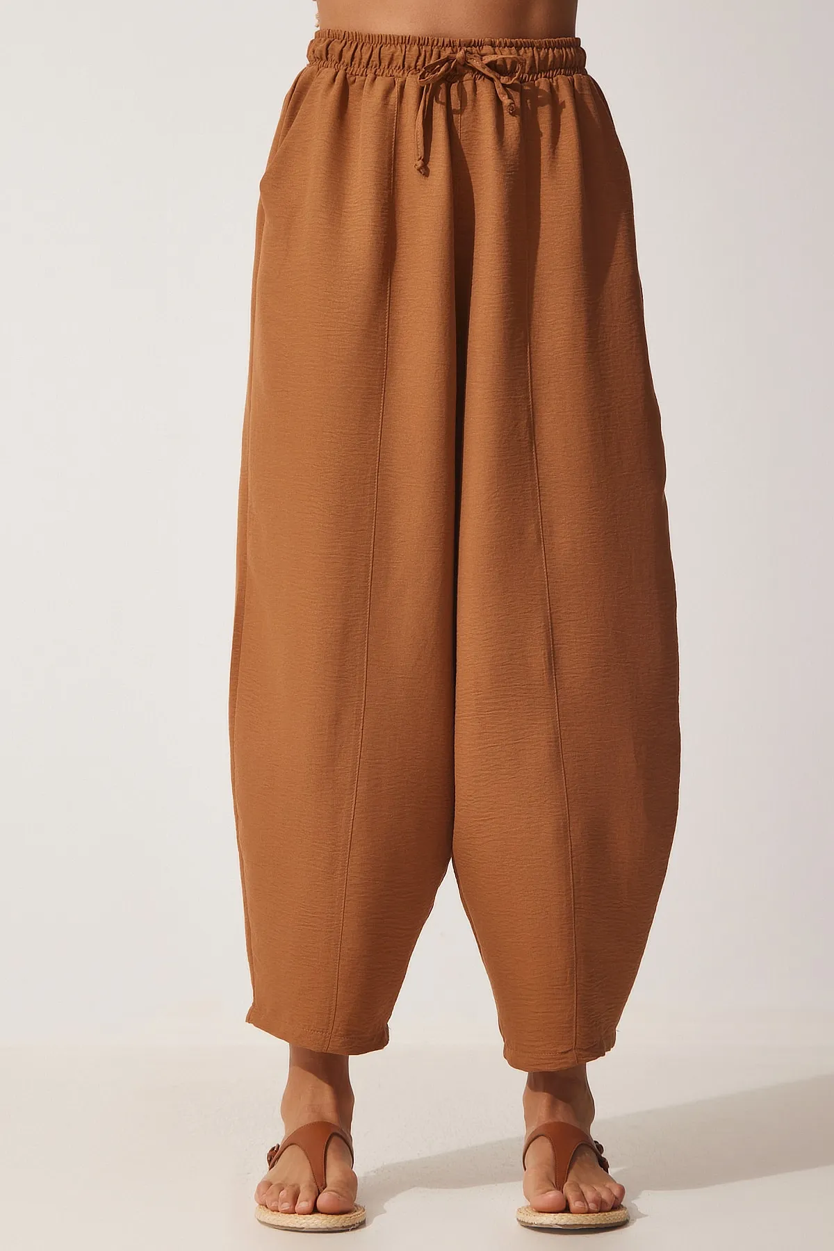 Happiness İstanbul  Damen-Shalwar-Hose aus Leinen-Viskose mit Taschen in Kamelfarben CV00001