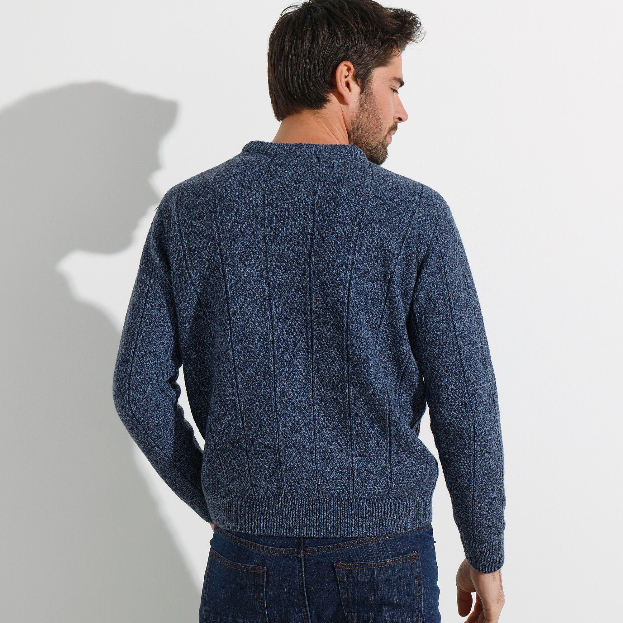 Pull col V maille irlandaise