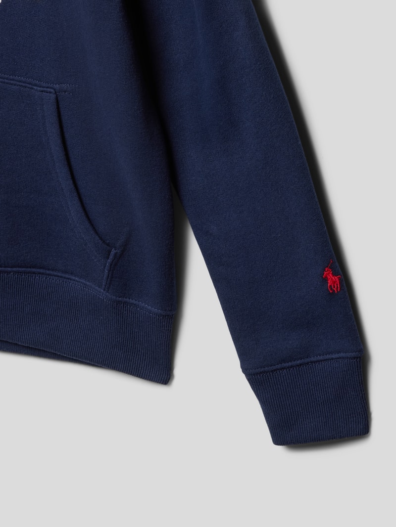 Hoodie mit Label-Stitching in marineblau