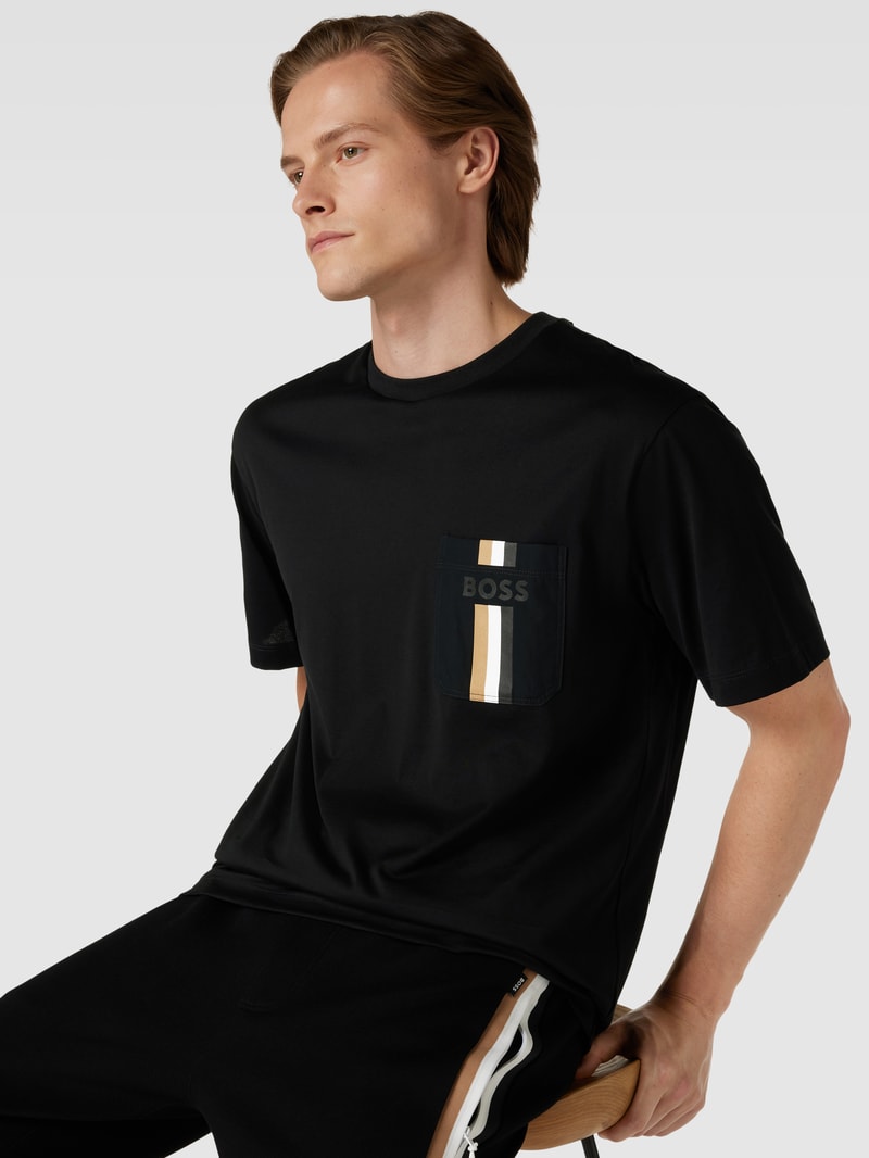 T-Shirt mit Brusttasche Modell 'Tessin' in schwarz