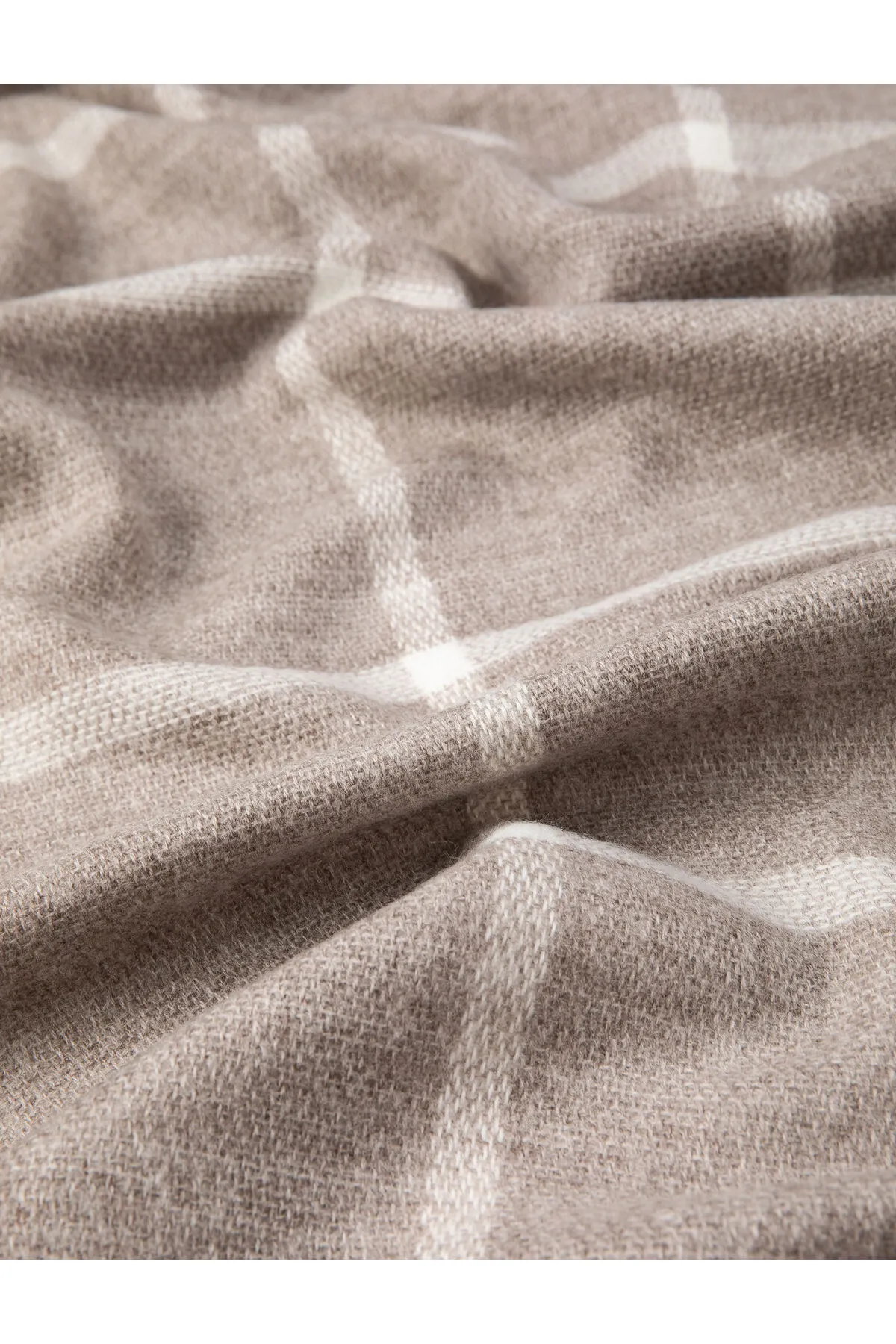 Koton  Gewebter Schal mit Quasten, weich strukturiert