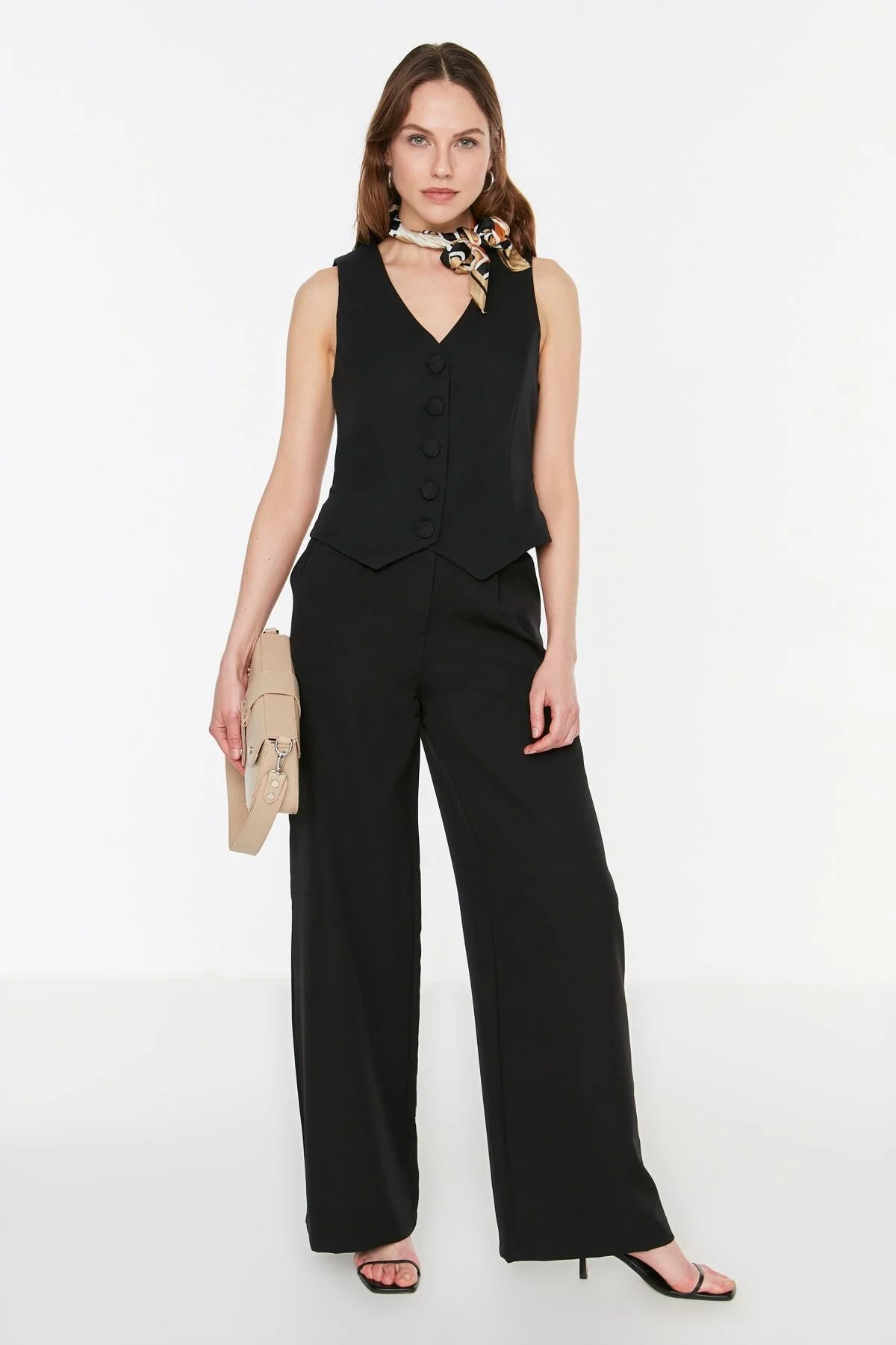 Trendyol Collection  Schwarze taillierte, geknöpfte Webweste TWOSS21YE0009