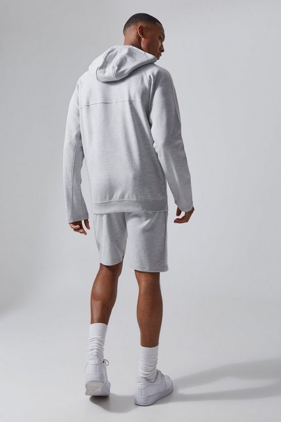 Man Active Hoodie und Shorts