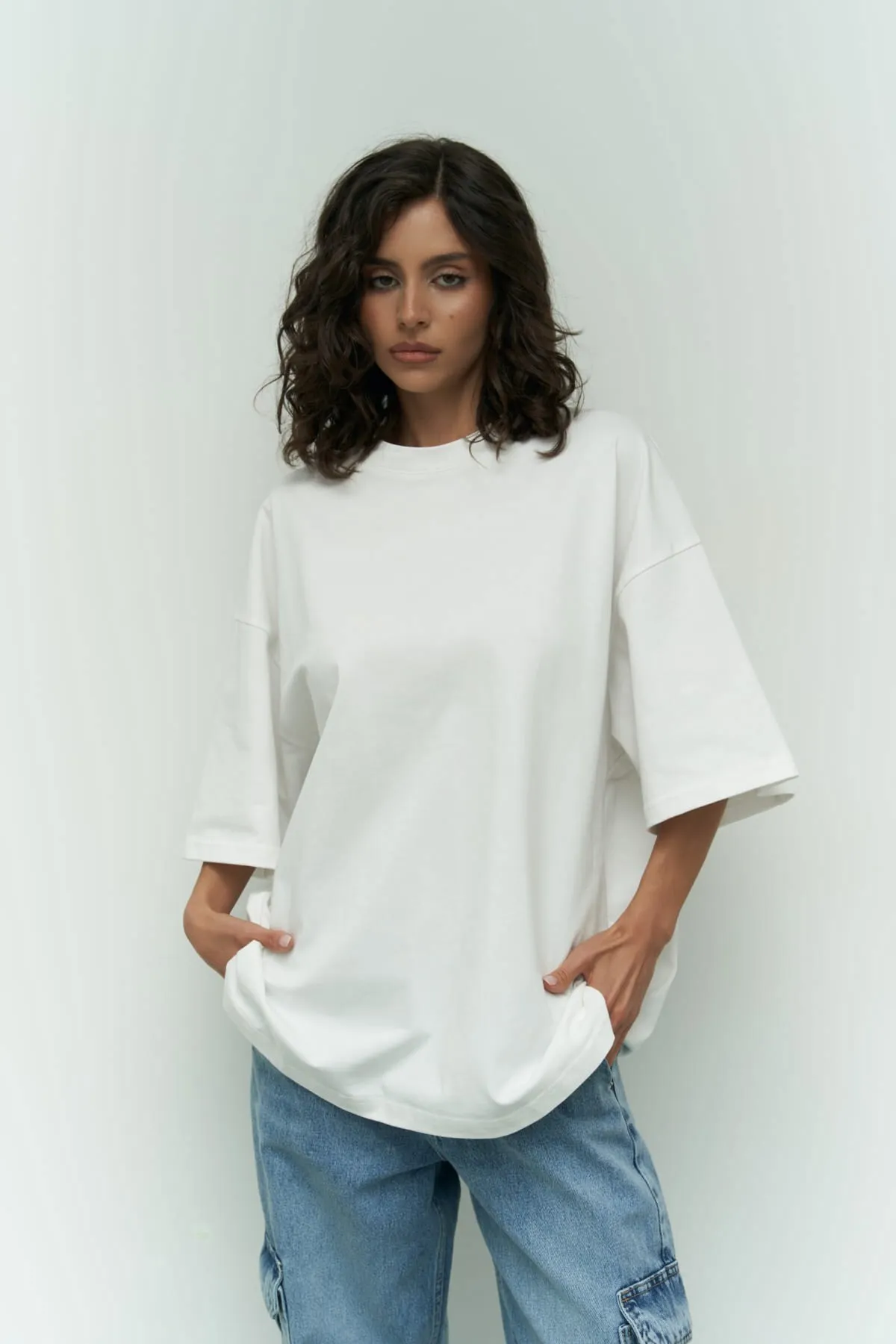 MAİ COLLECTİON  Weißes Oversize-T-Shirt „I Like Mama“