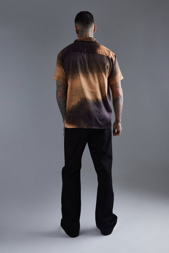 Kurzärmliges Oversize Satin-Hemd mit Farbverlauf