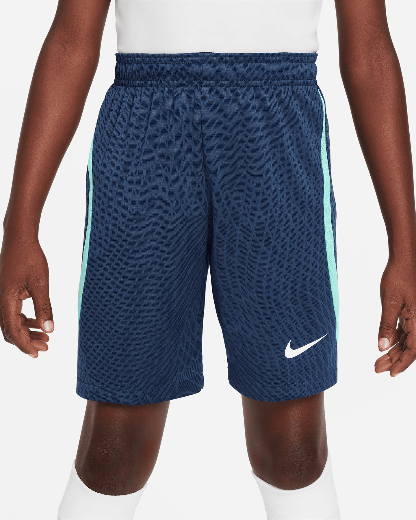 Futbalové šortky Nike Strike Soccer Jr FD0314-410