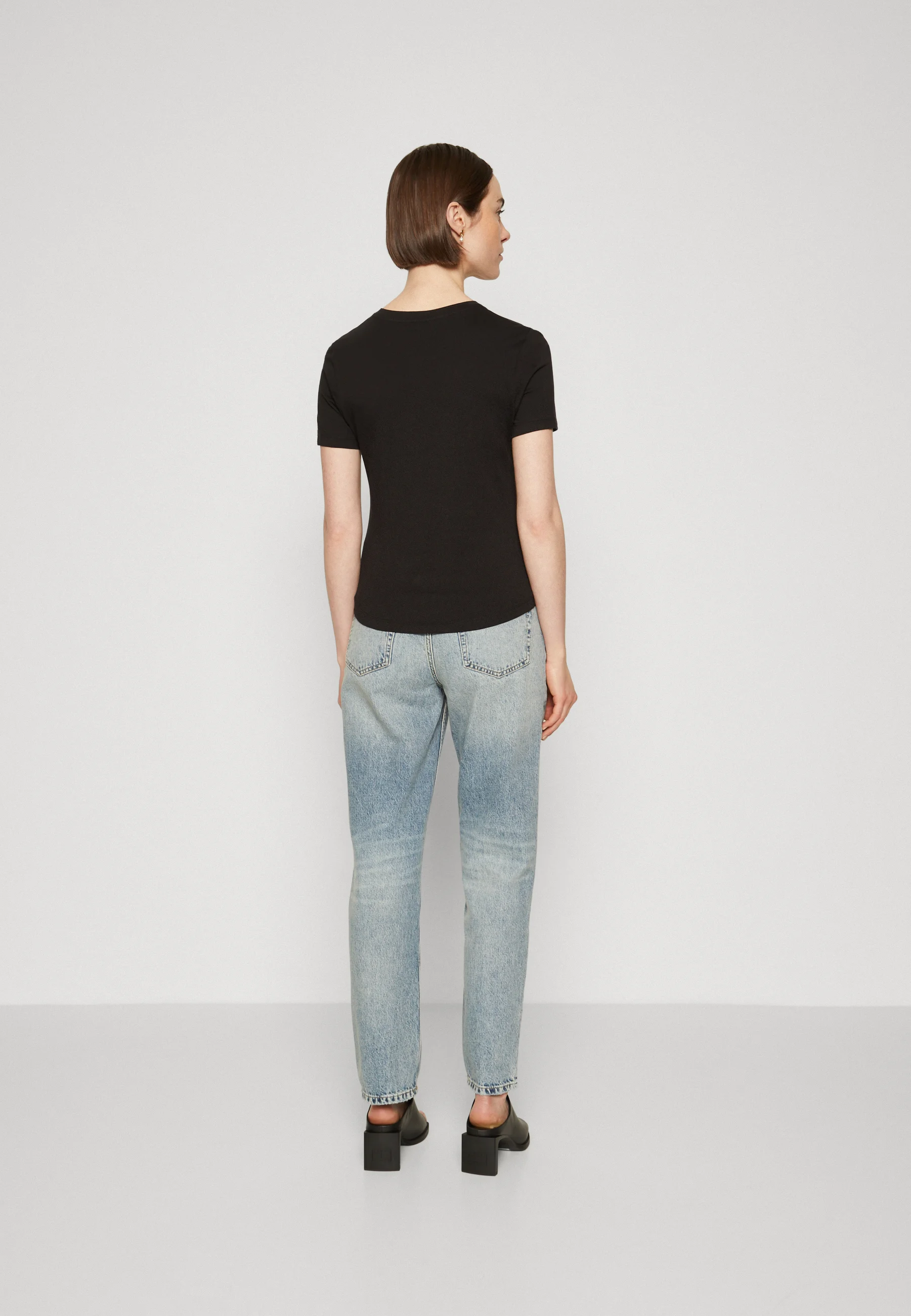 Tommy Hilfiger SLIM TEE - Camiseta con estampado