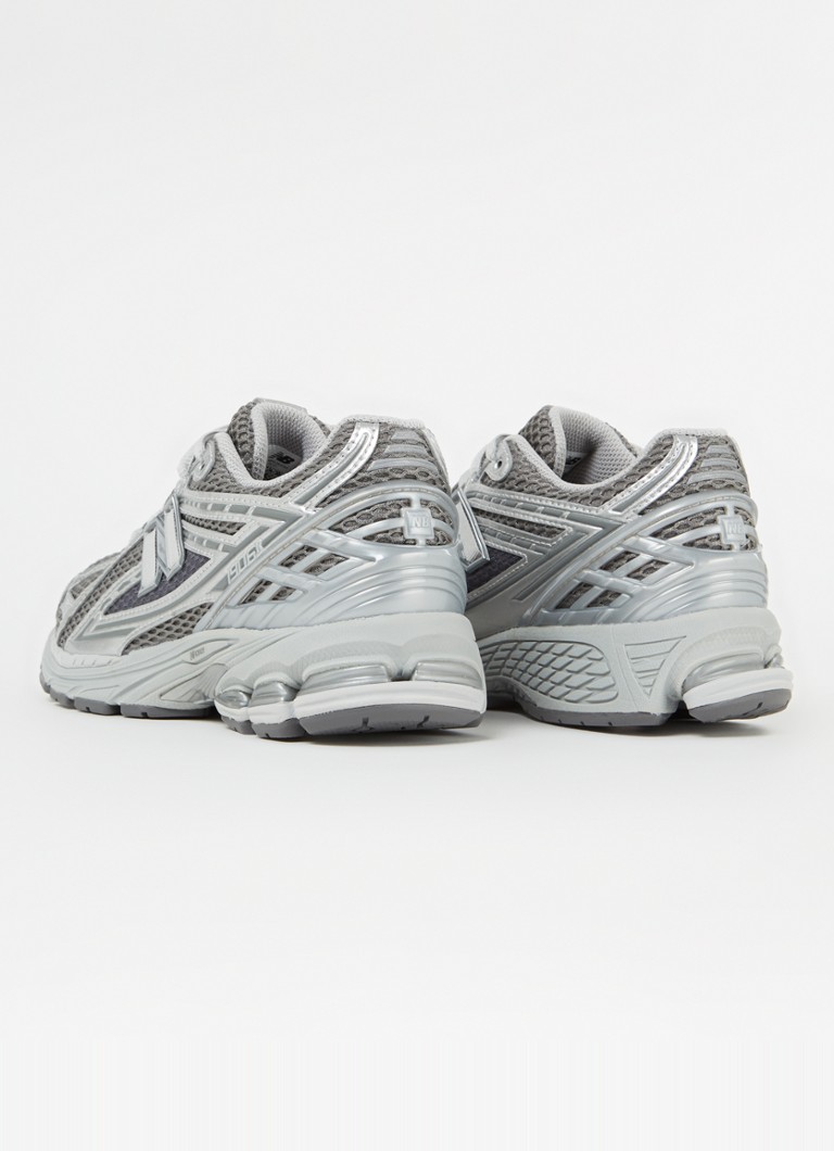 New Balance 1906R -lenkkarit verkkomaisilla yksityiskohdilla