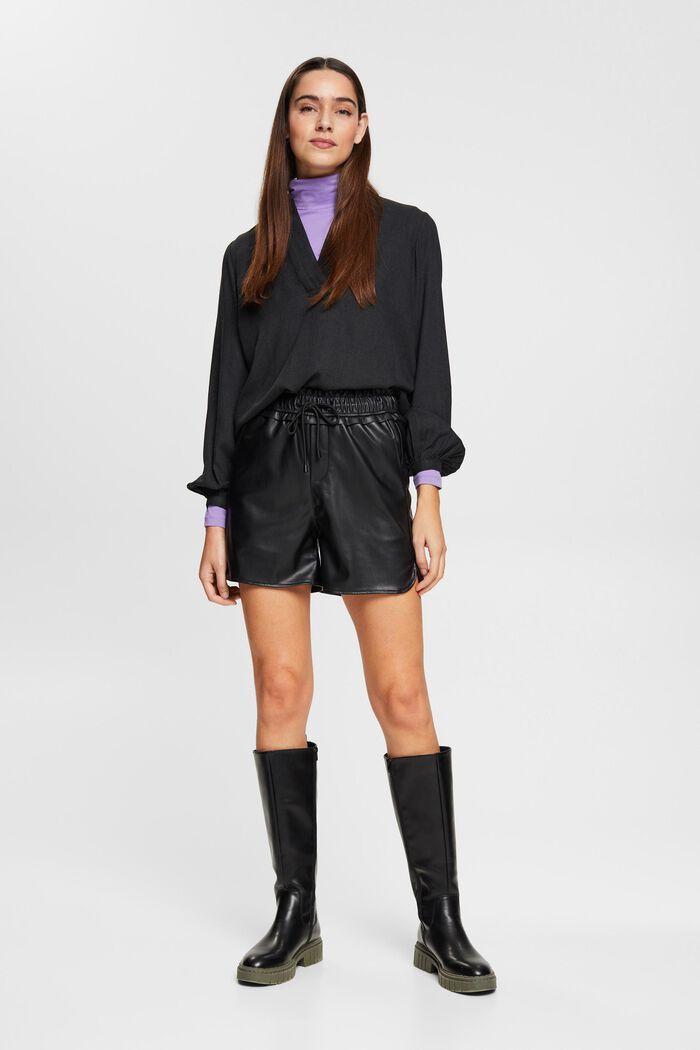 Bluse mit Ausschnitt in Wickel-Optik