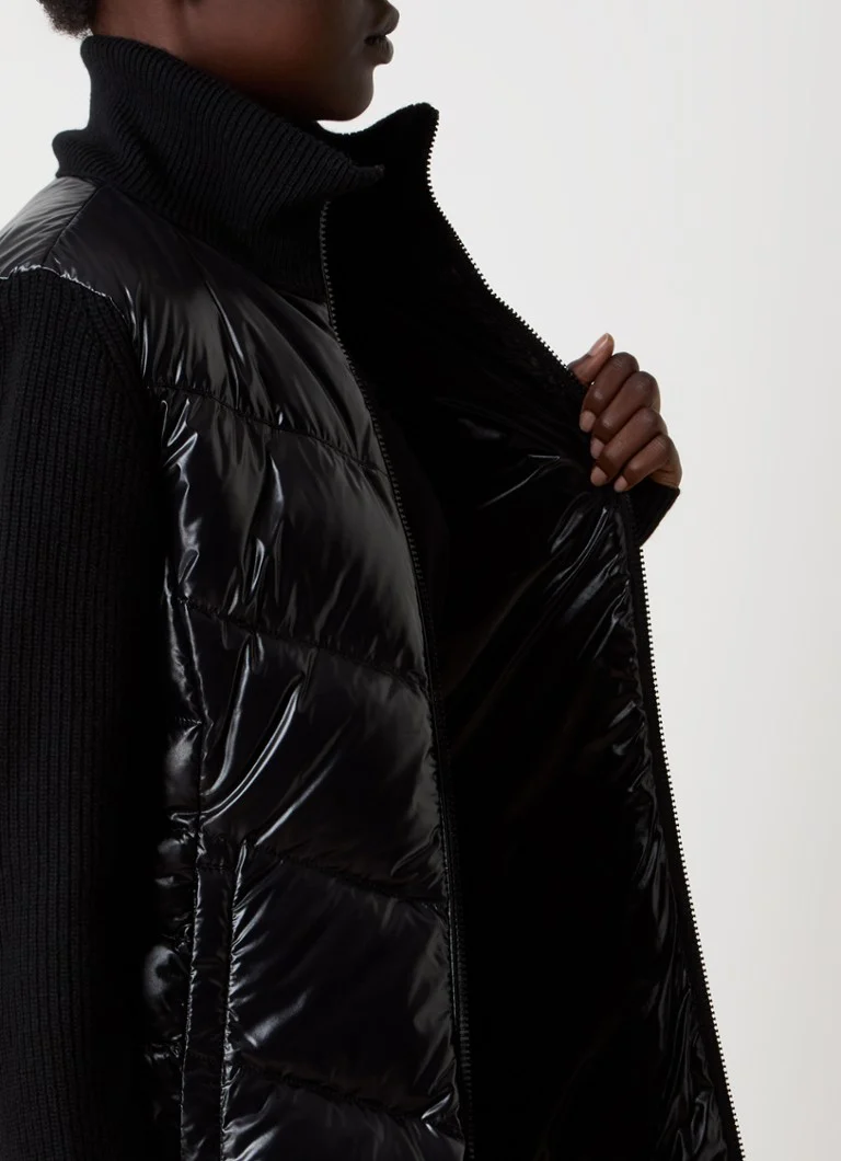 Moncler-trikoovillainen ribbineuletakki, jossa tikattu etu- ja takaosa