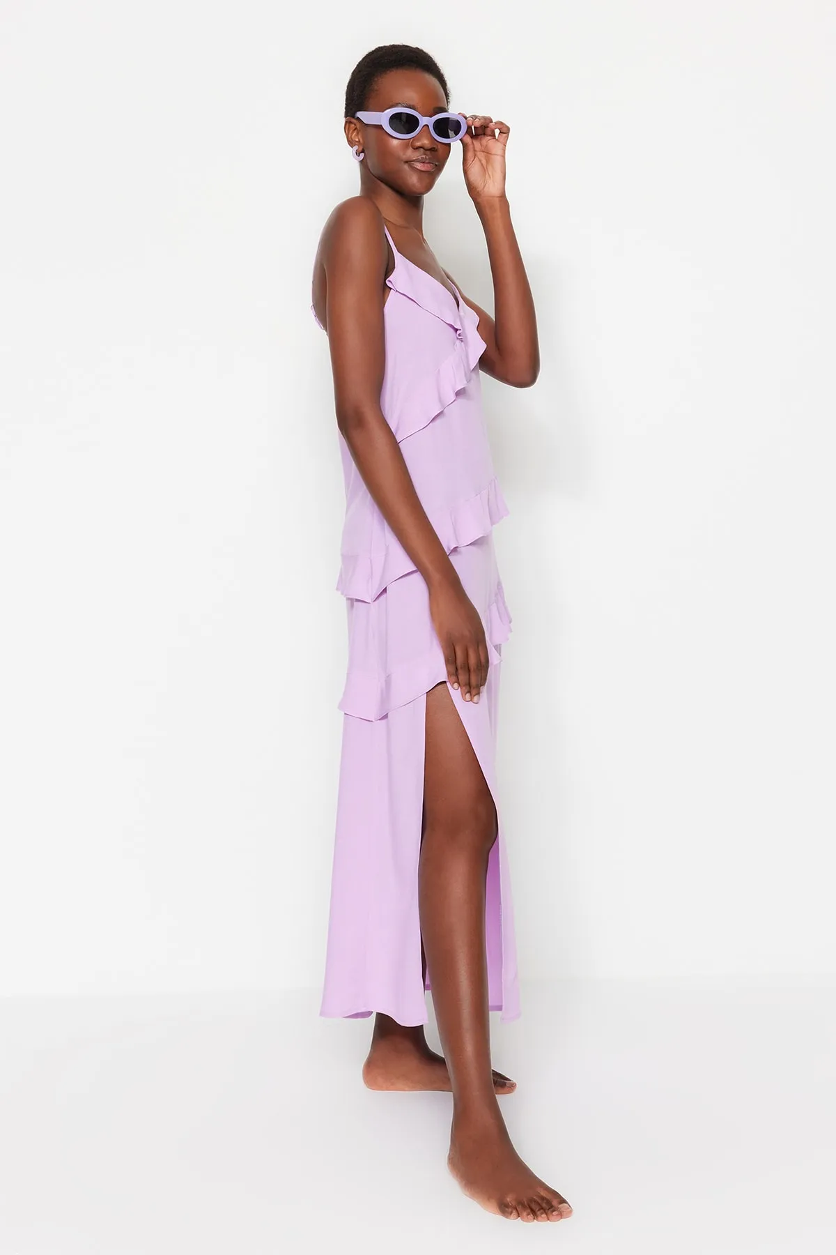 Trendyol Collection  Lila Maxi-Strandkleid mit gewebten Rüschen TBESS23EL00172