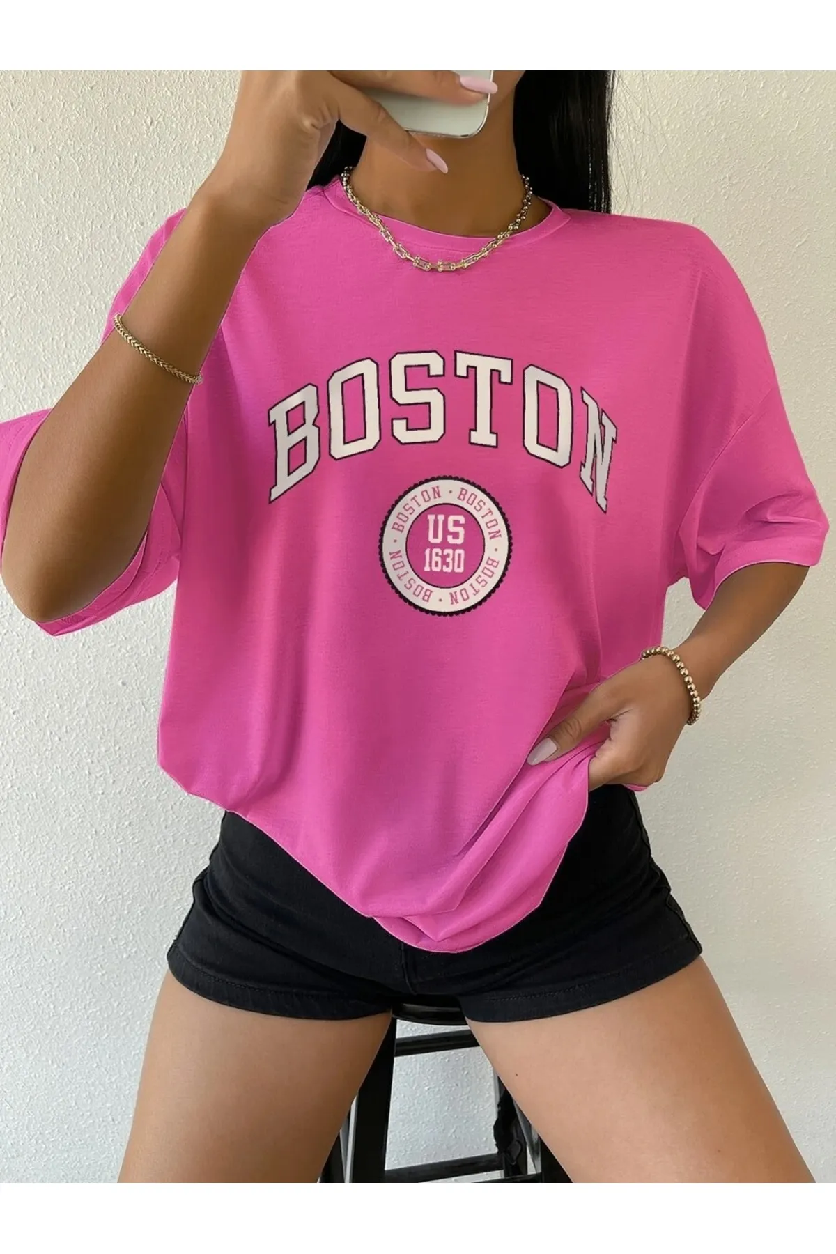 MOONBULL  Unisex-T-Shirt mit Boston-Aufdruck US-1630