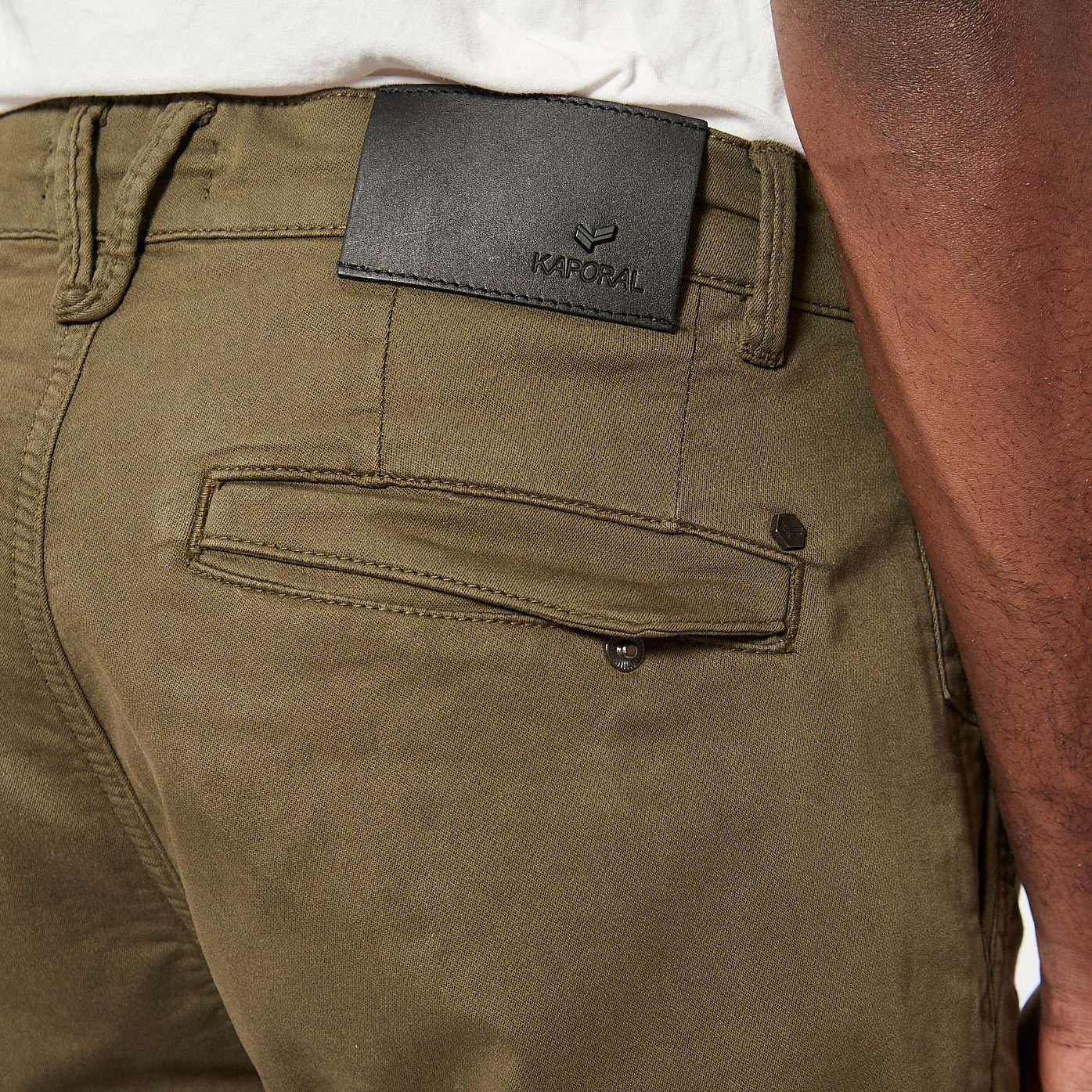 IRWIX  Pantalon kaki relaxed cropped Homme