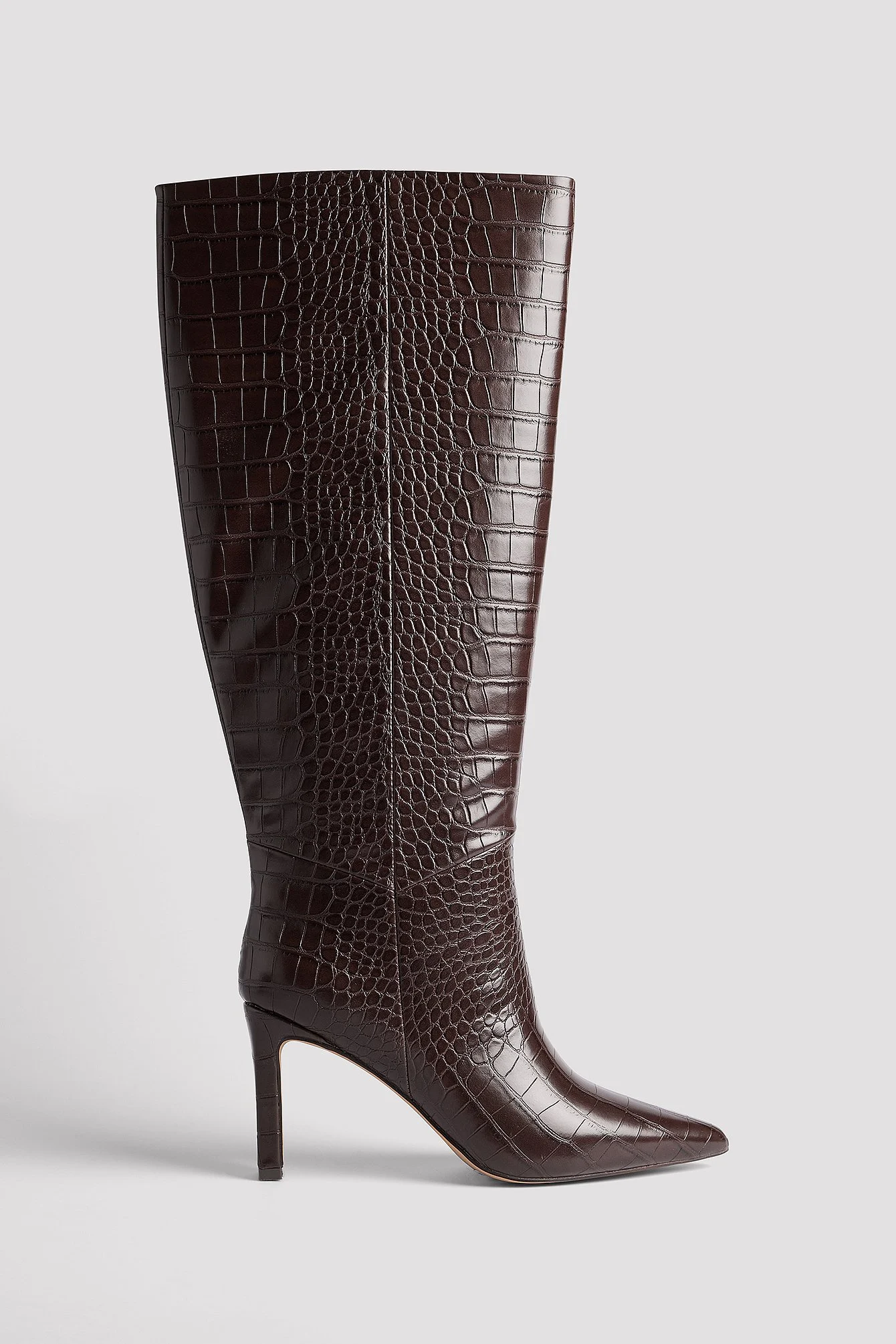 Spitz zulaufende Croc-Stiefel