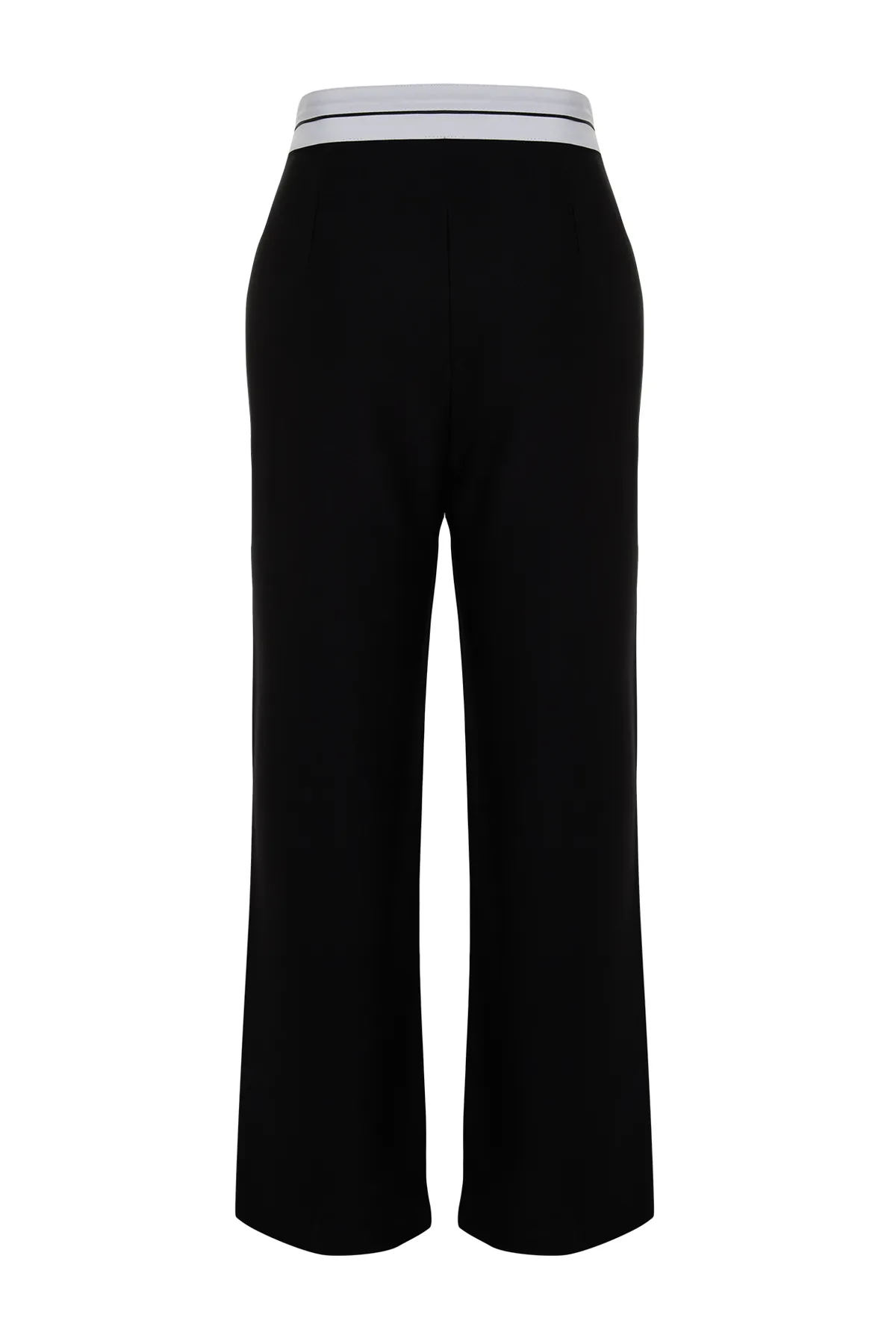 Trendyol Curve  Schwarze gewebte Finike-Hose in Übergröße mit normaler Taille TBBAW24AR00031