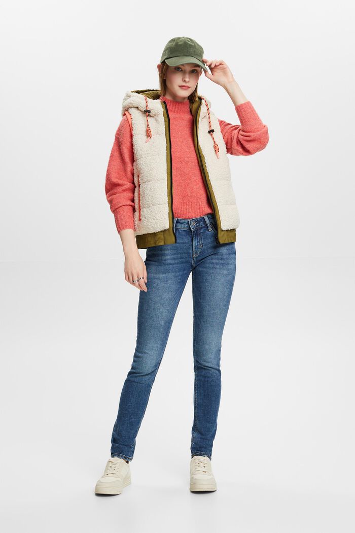 Recycled: schmale Stretchjeans mit hohem Bund