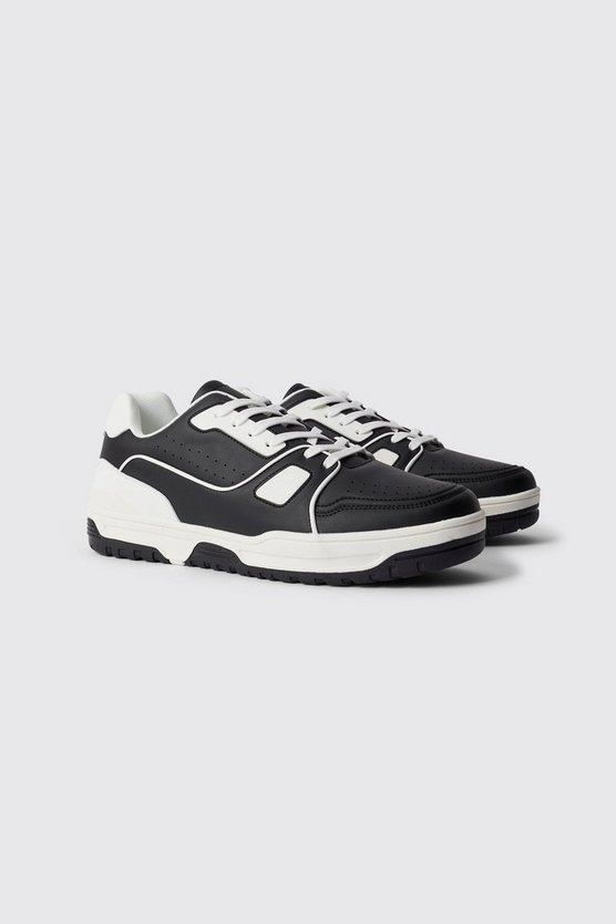 Klobige Sneaker mit Detail
