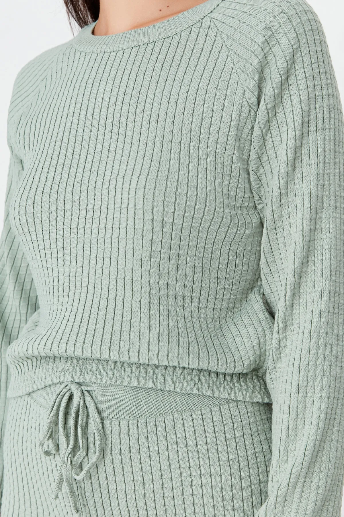 Trendyol Collection  Grünes Strickoberteil und -unterteil-Set mit detailliertem Strickmuster TWOAW23AU00209