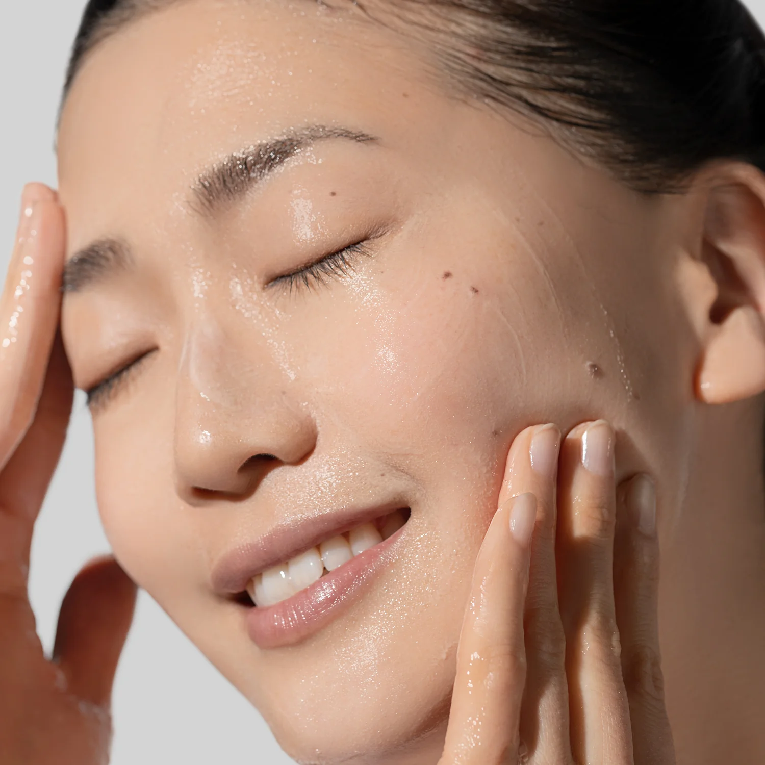 Limpiador facial diario con ácido glicólico - Gel limpiador facial