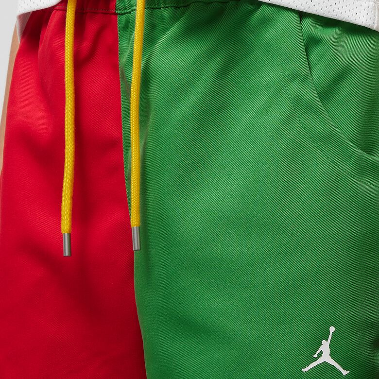 NIKE Air Jordan Wmns Quai 54 Woven Shorts classic green/university red/black