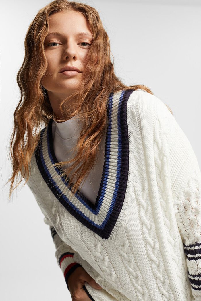 V-Neck-Pullover in Strickqualität