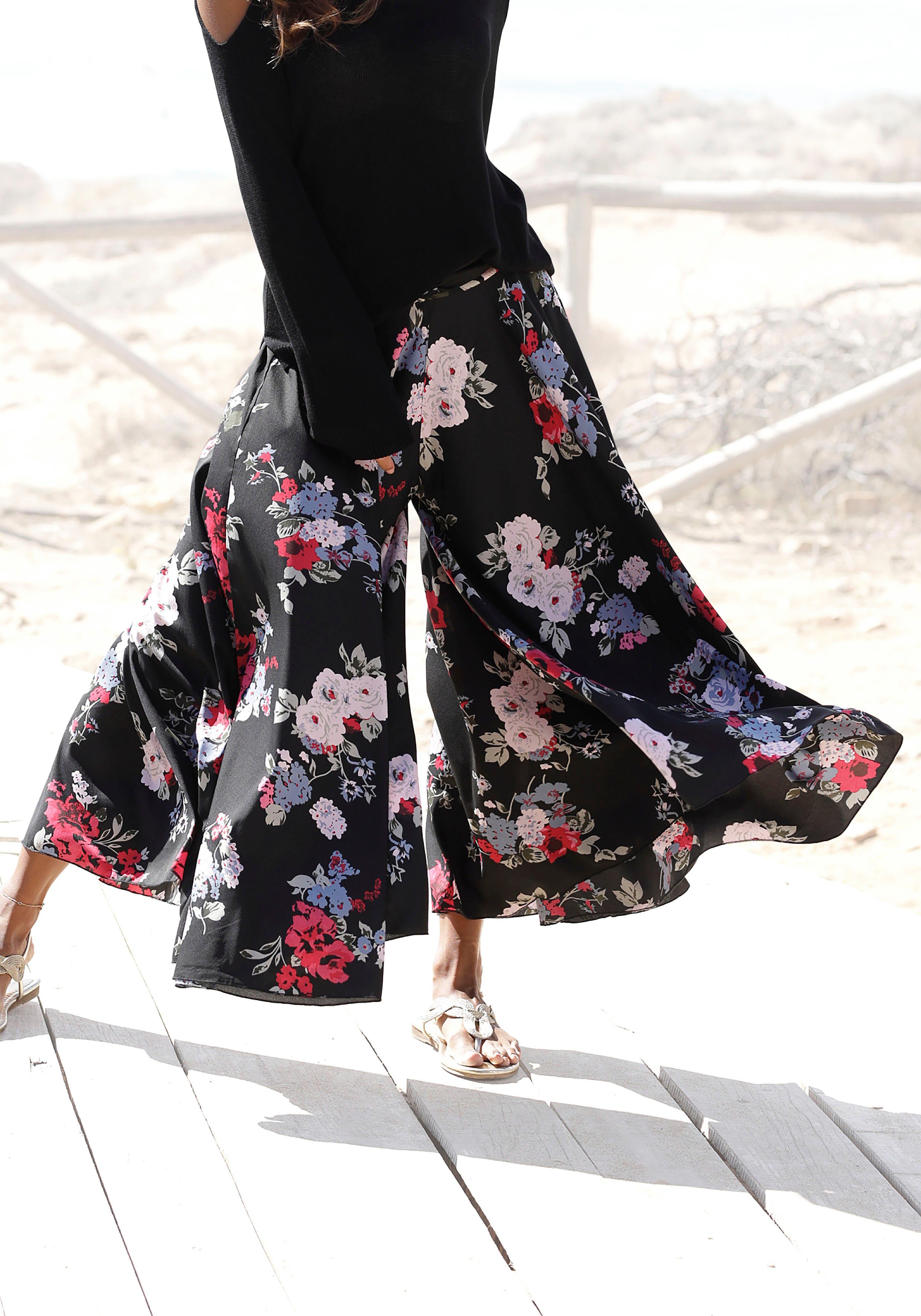 LASCANA Hosenrock mit Blumenprint