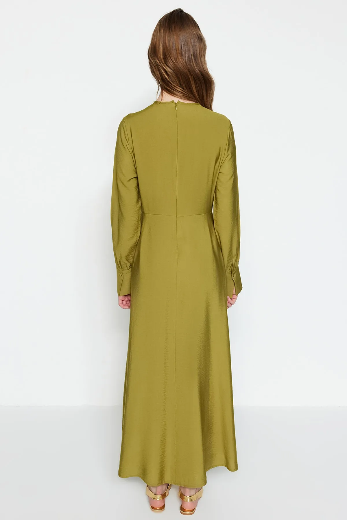 Trendyol Modest  Ölgrünes gewebtes Kleid mit Taillenschnürung TCTSS23EB00221