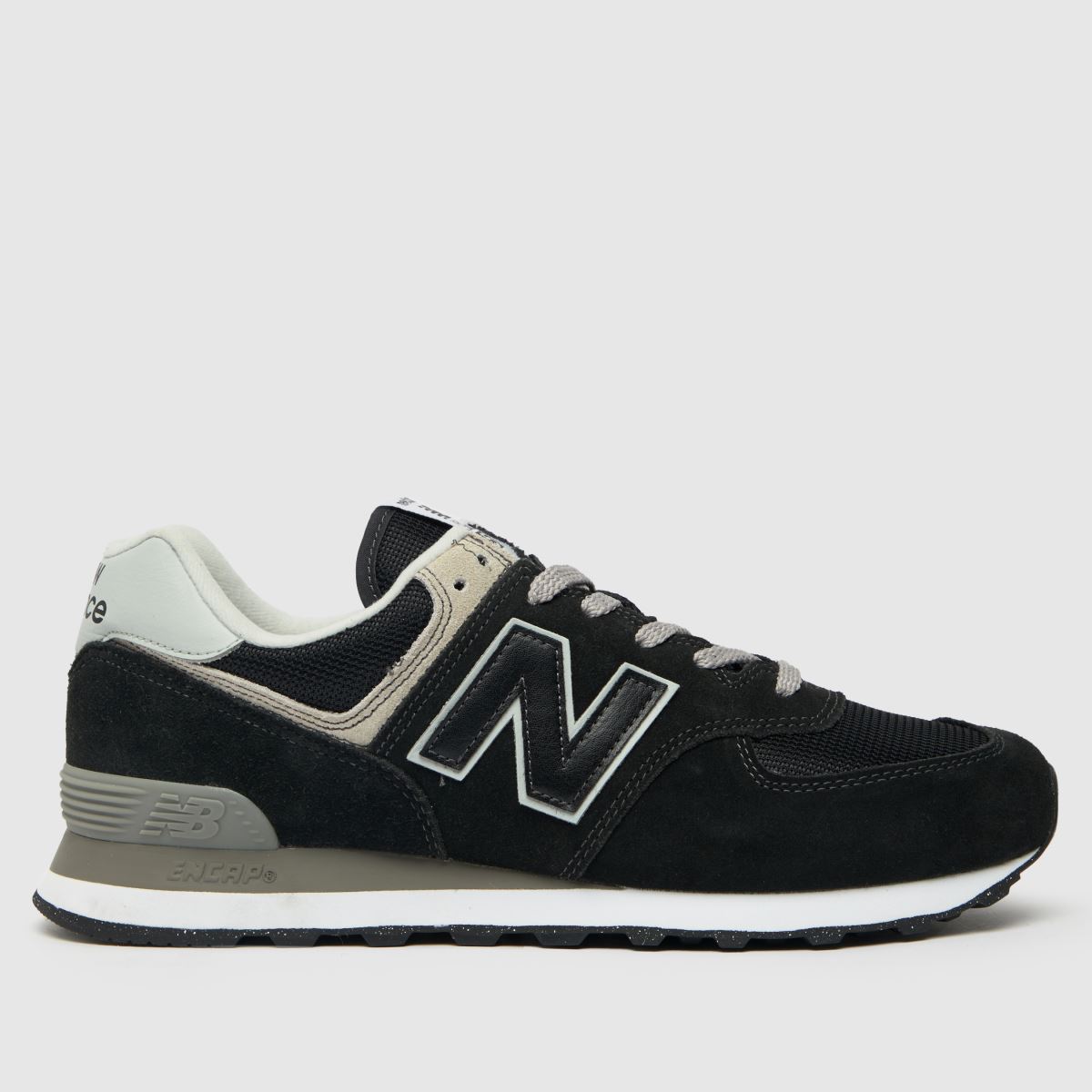 New Balance 574 cipők fekete és fehér színben