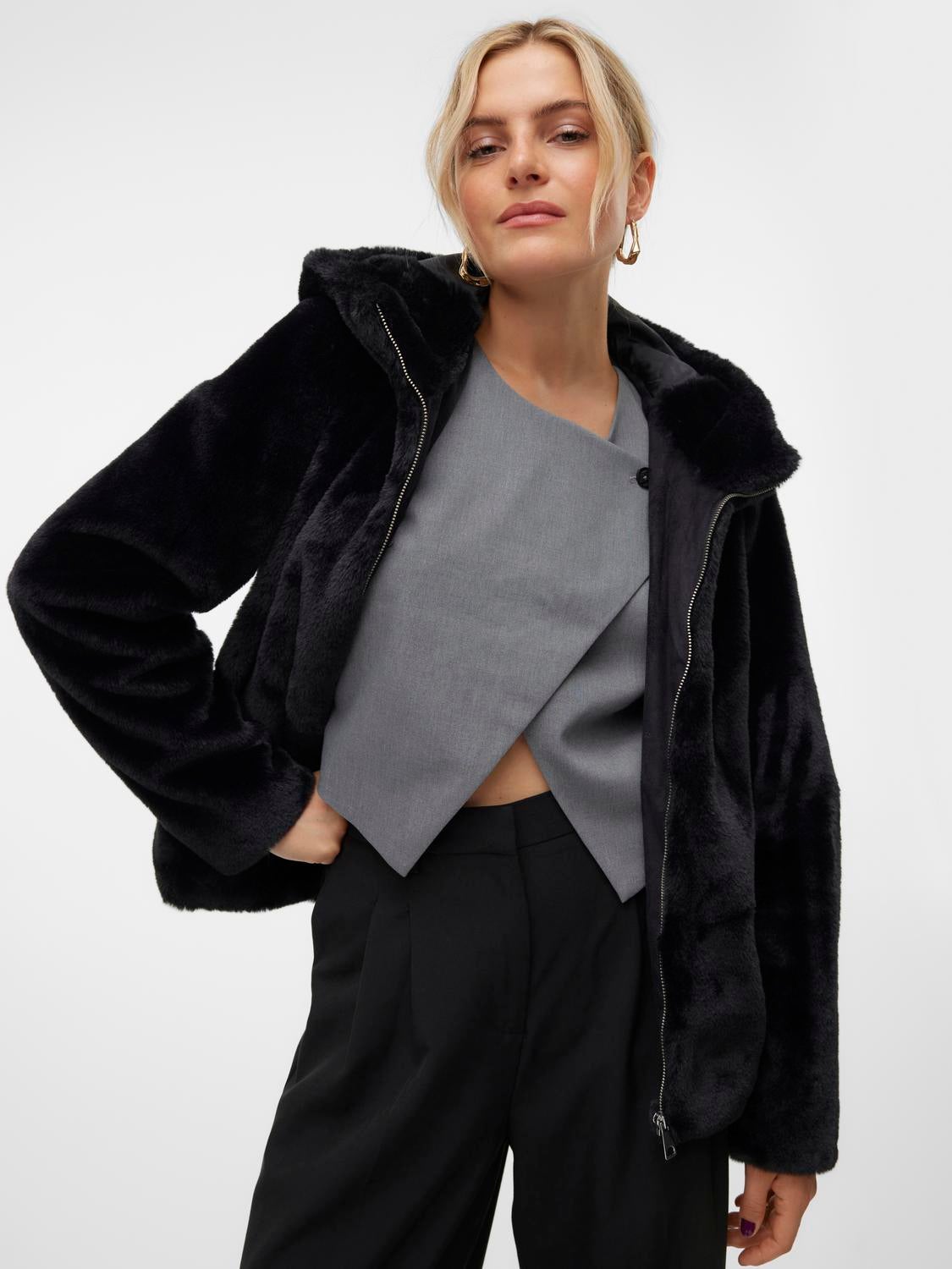 VMSONJAHOODIE Jacke