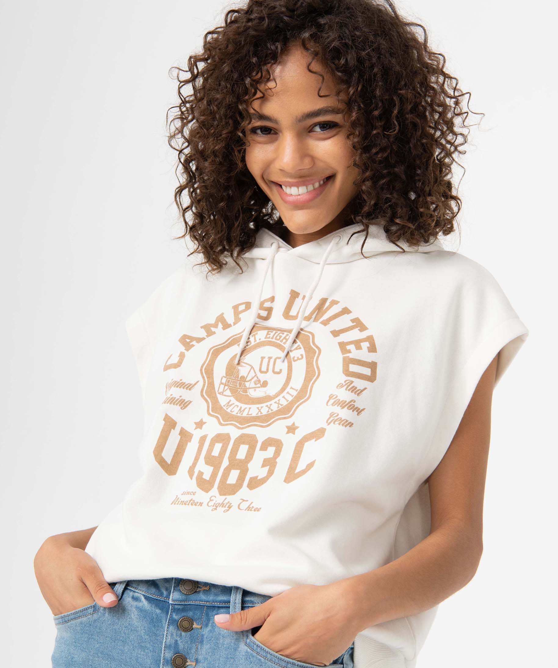 Sweat femme sans manches à capuche – Camps United ecru | GEMO