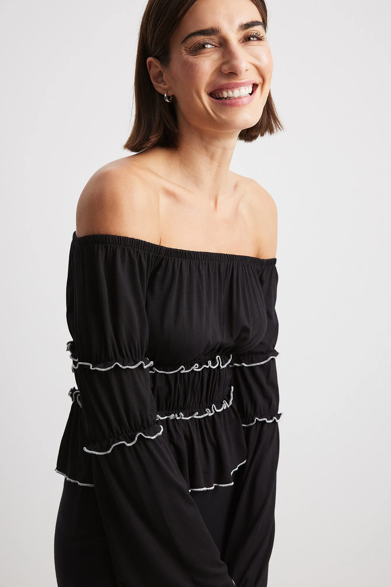 Top mit Rüschendetail