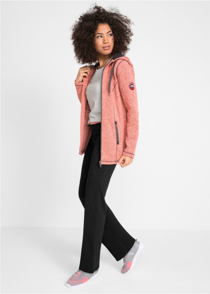 Sporthose aus Baumwolle, ausgestellt