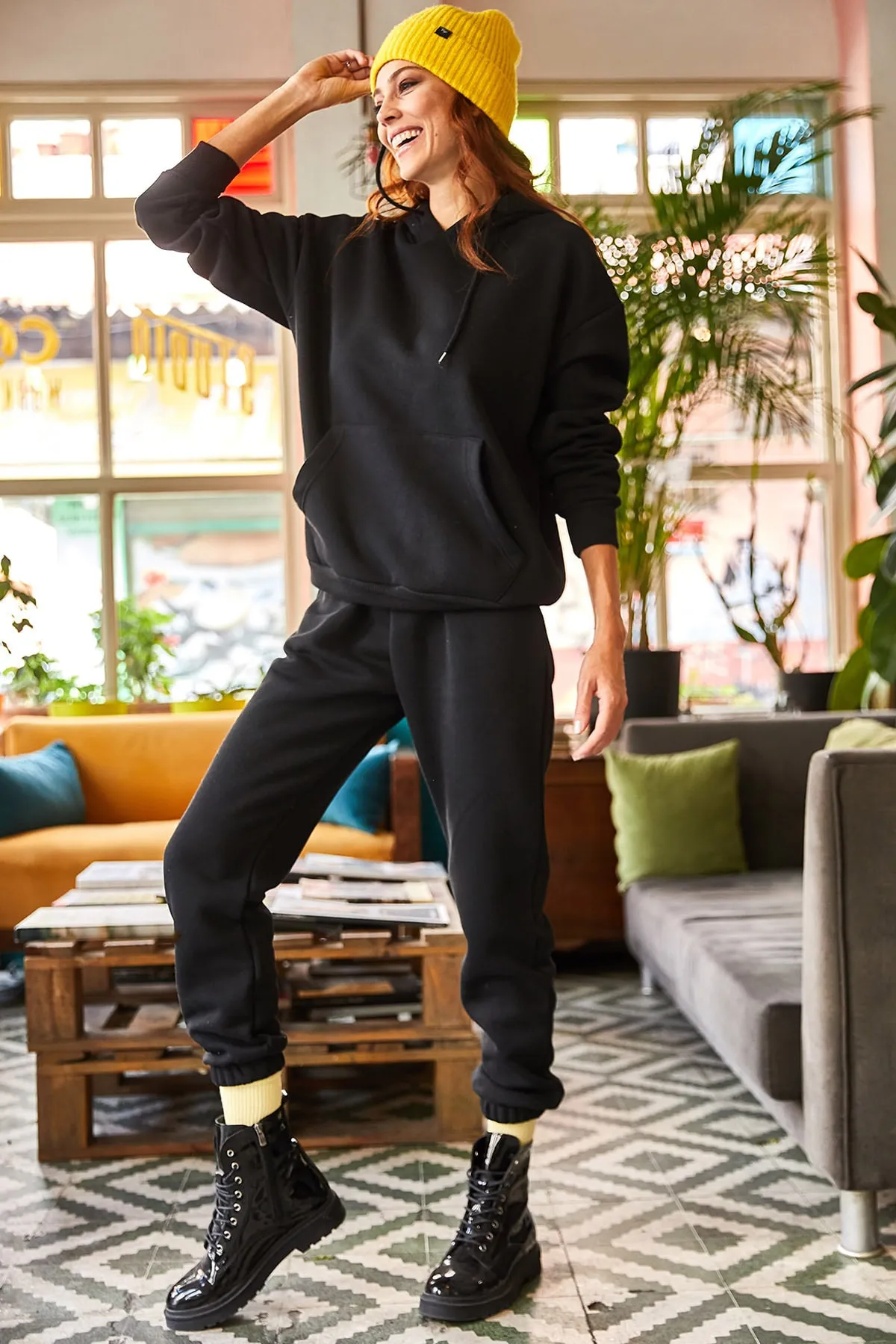 Olalook  Trainingsanzug - Schwarz - Oversized